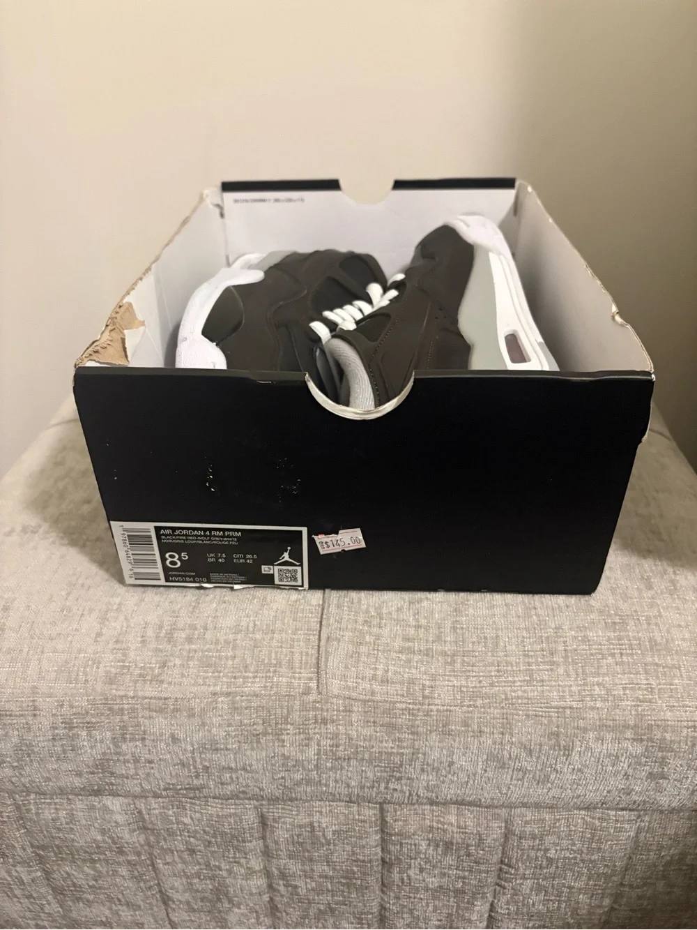Jordan rm 4 Men’s size8.5 Low-Top Black and Gray Athletic Sneakers half box